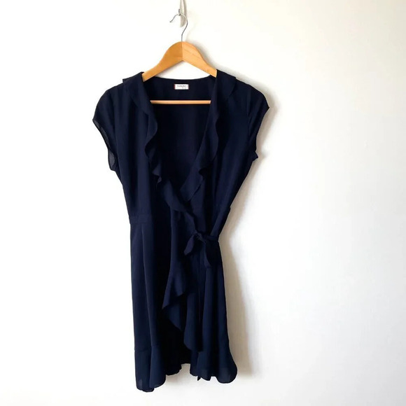 Aritzia Sunday Best Ruffle Savoy Wrap Dress Navy Blue Size 0 - Picture 4 of 7